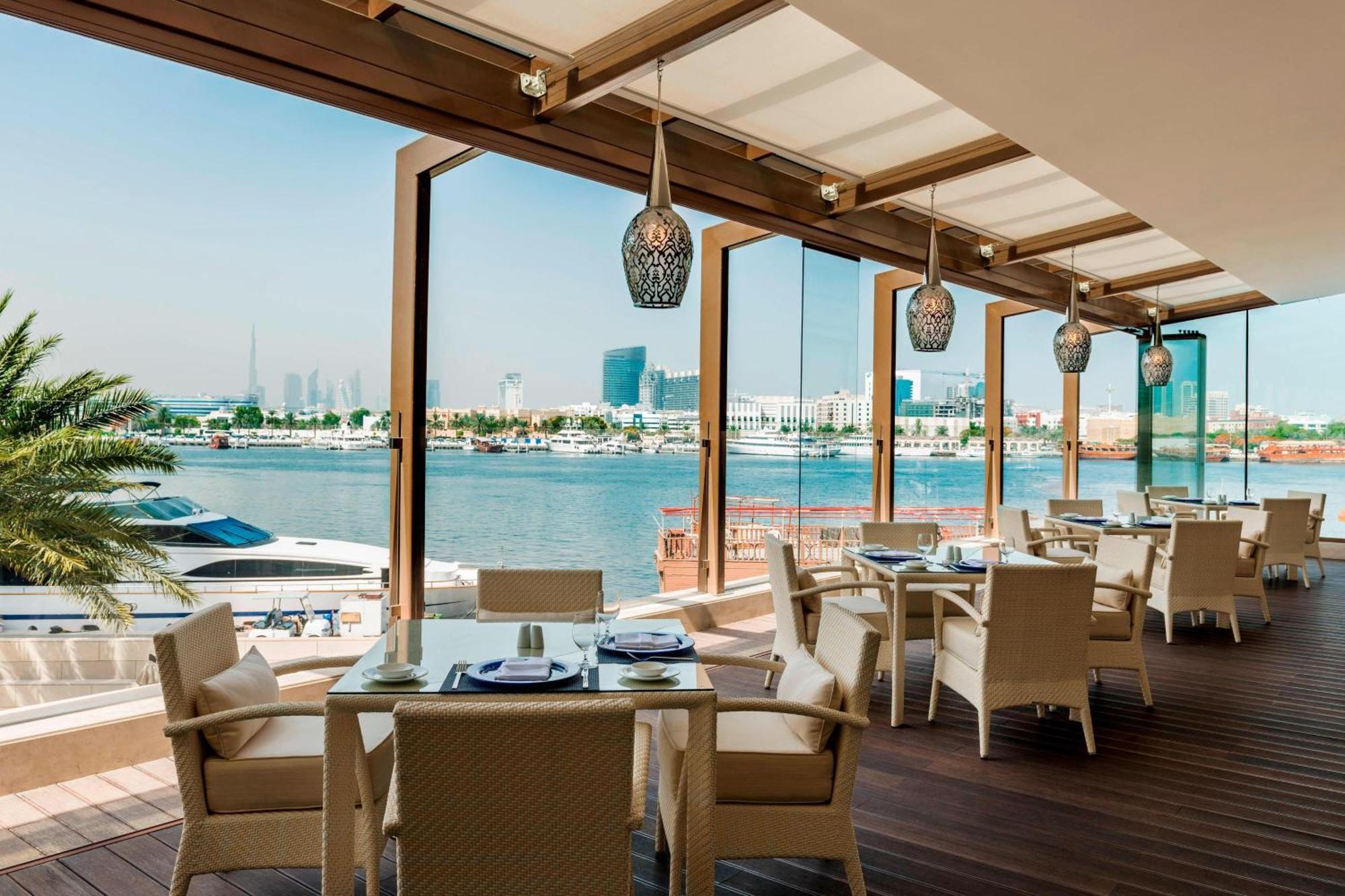 Sheraton Dubai Creek Hotel & Towers Bagian luar foto The View