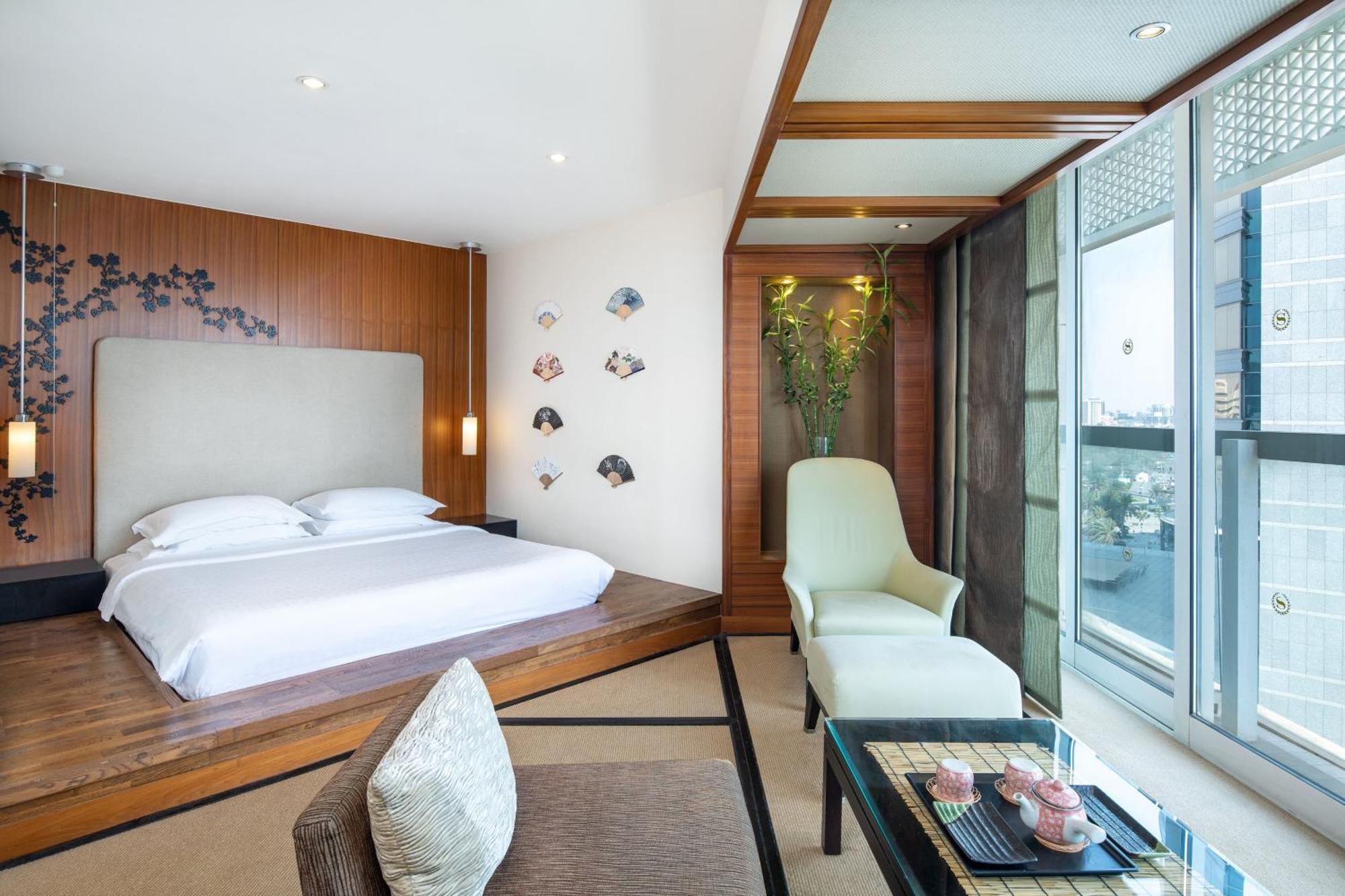 Sheraton Dubai Creek Hotel & Towers Bagian luar foto